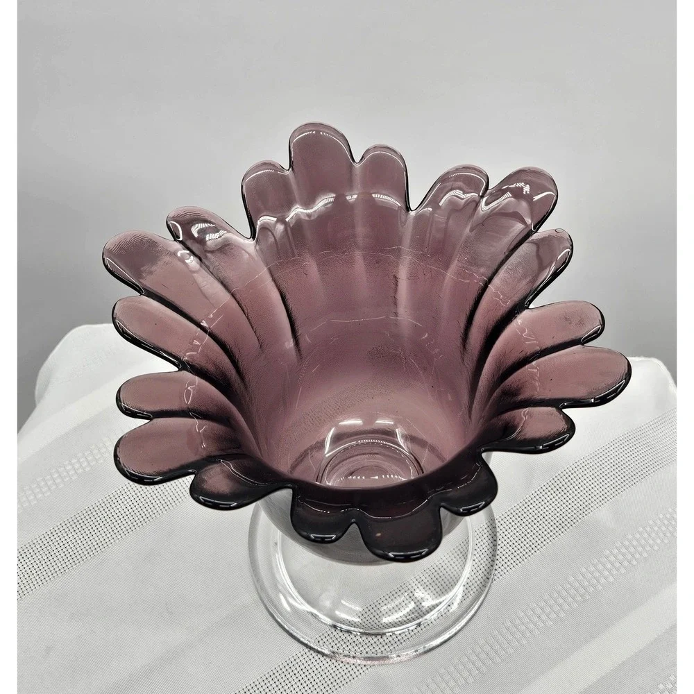 Vintage Amethyst Purple Art Glass Tulip Vase‎ Scalloped Petal Rim Clear Base 7in